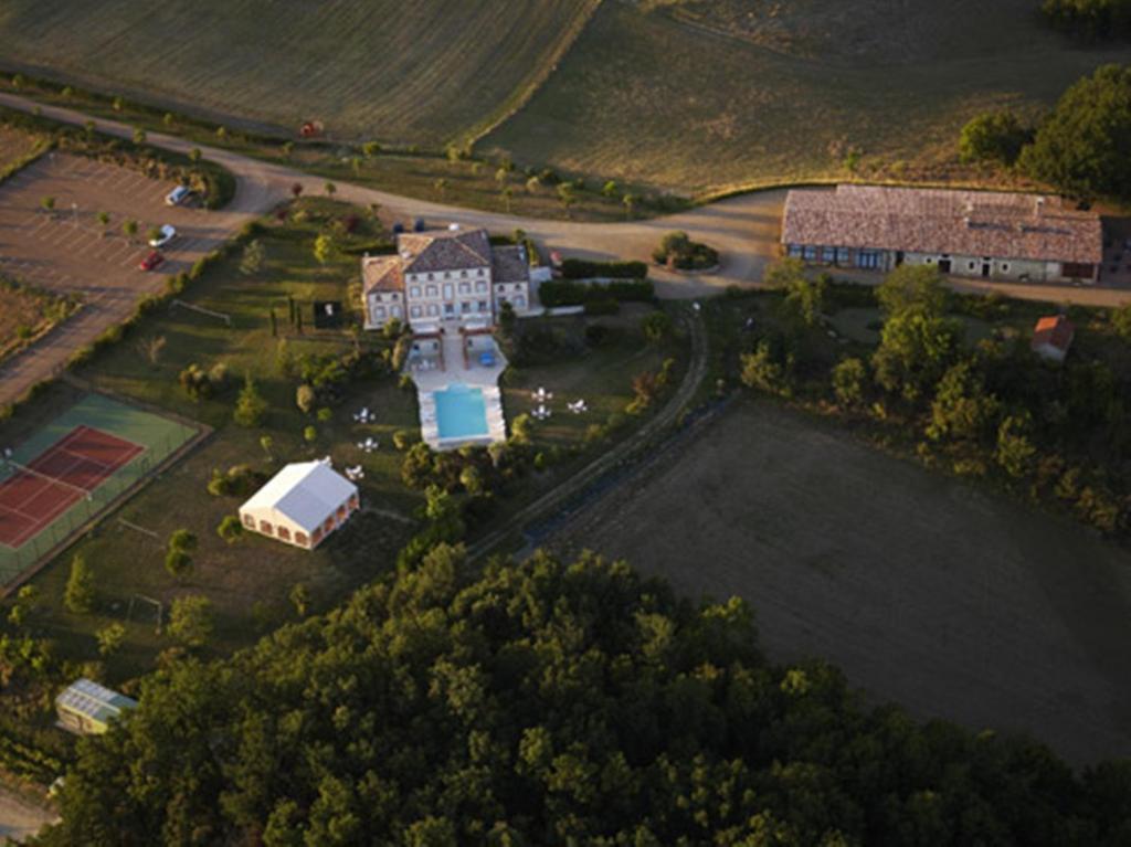 Hôtel Chalet Domaine De Combe Ramond à Veilhes Extérieur photo