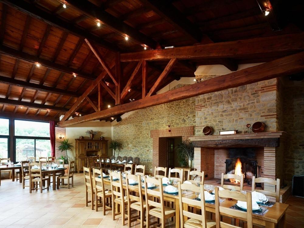 Hôtel Chalet Domaine De Combe Ramond à Veilhes Extérieur photo